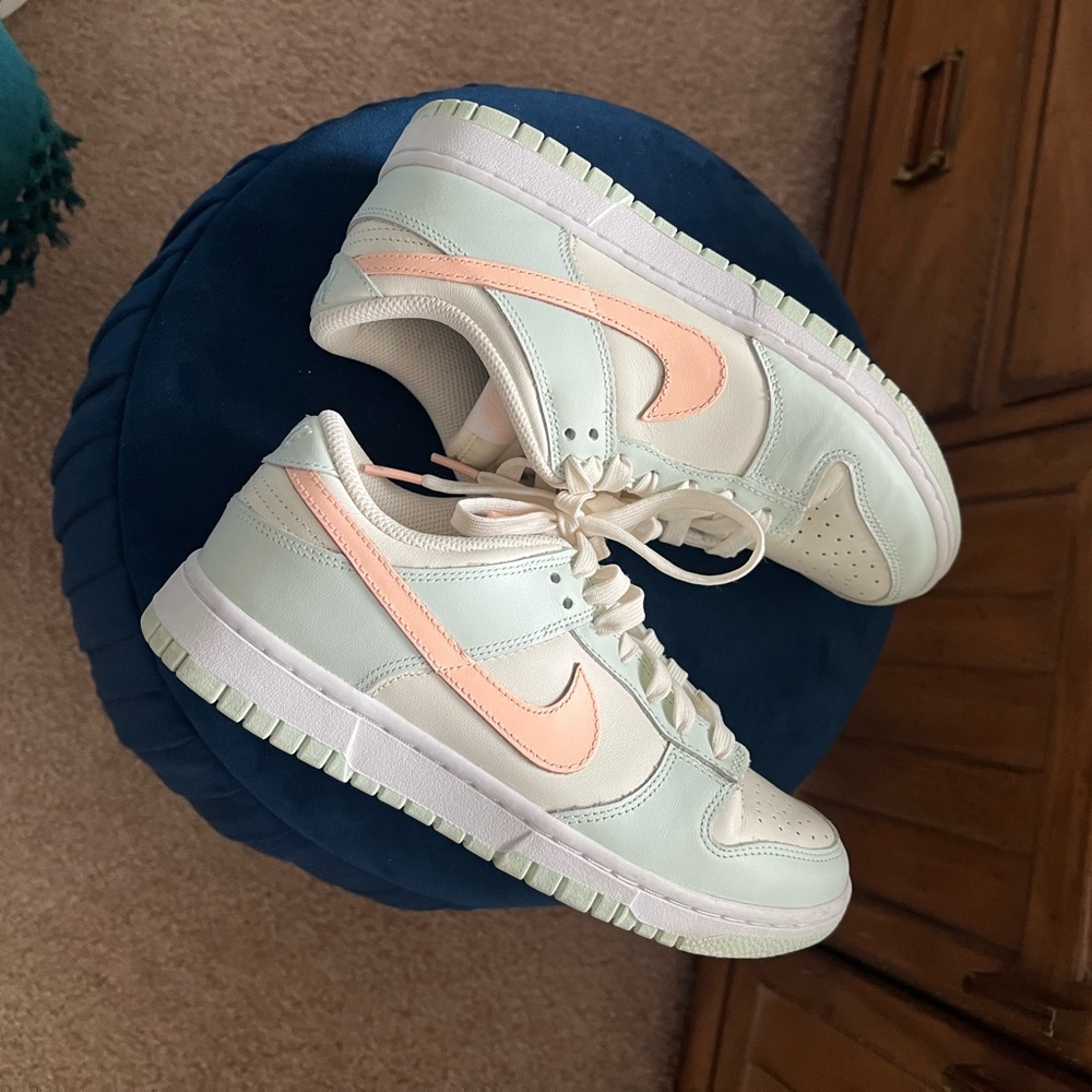 Nike Dunk Low Womens ‘Barely Green’